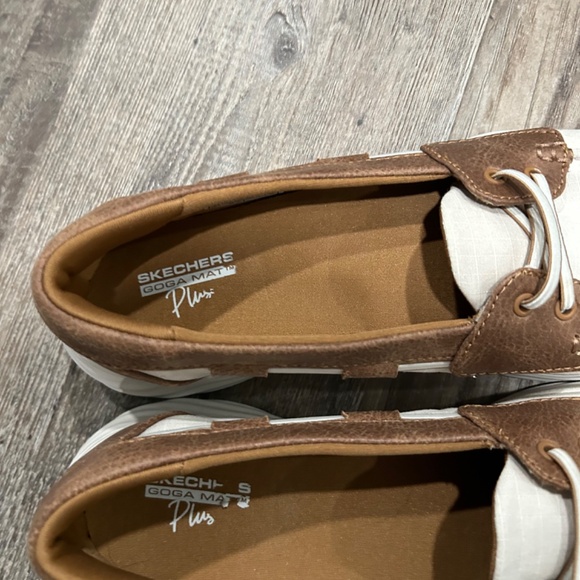 Sketchers - Picture 2 of 2